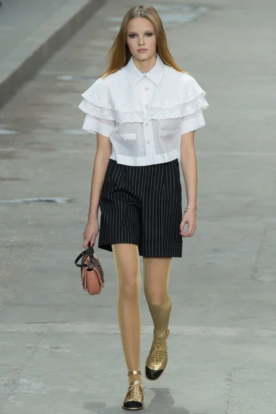 Look 69